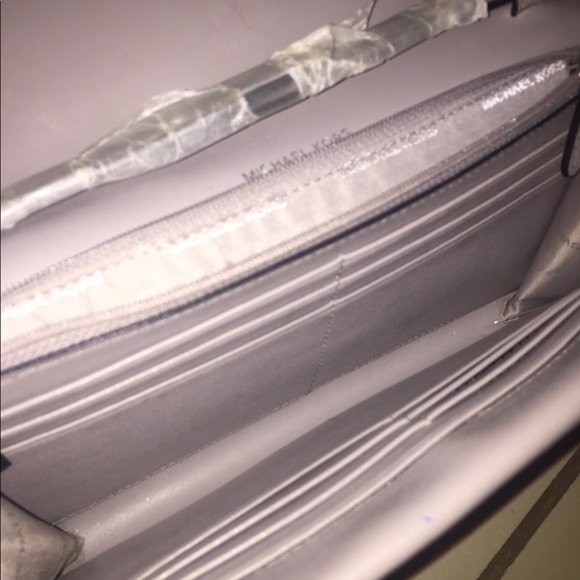 MICHAEL KORS clutch purse - Picture 3 of 8